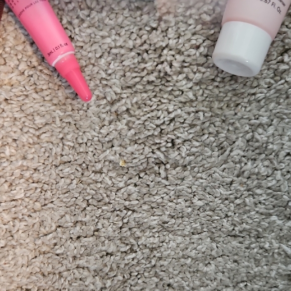 Kate Spade Floral Pouch with Beauty Essentials - Picture 7 of 8